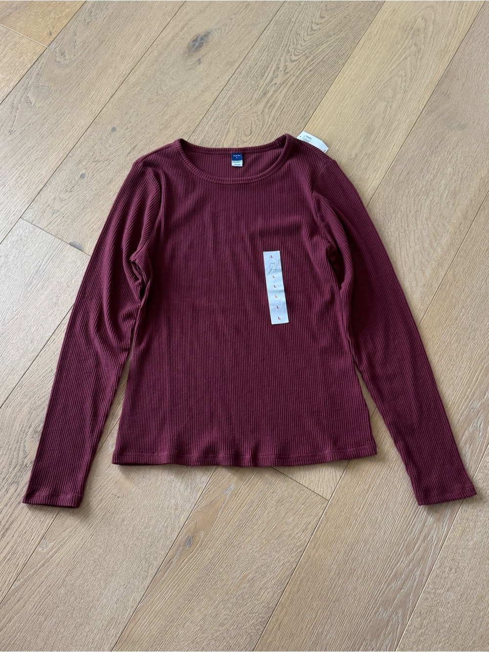 Old Navy Plush Long-Sleeve Rib-Knit Slim-Fit T-Shirt Burgundy/Maroon Large NWT
